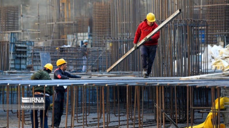 Wages, Dollars, and the Fate of Iran’s Workforce: What 20 Years of Minimum Wage Data Reveal